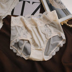 Women Luxury Lace Exquisite Sexy Mesh Transparent Satin Panties Elasticity Breathable Middle Waist Underwear Embroidery Breifs