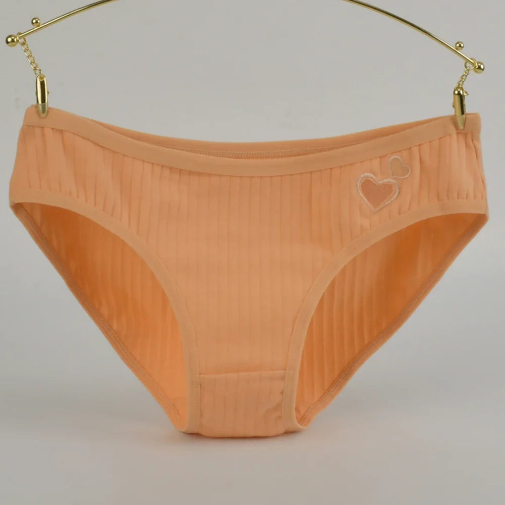 Pure Cotton Underwear Panties For Women Heart Briefs Female Triangle Underpants Woman Soft Panti Intimate sexy Lingerie Panty
