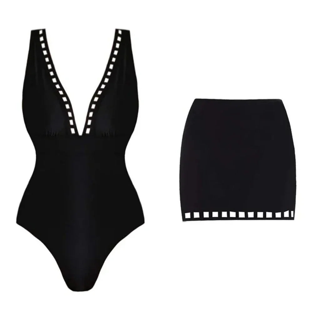 2025 Sexy Women's Swimsuit New Strapless Simple One-piece Swimwear with Shorts Two-piece Set Sliming Bodysuit Beachwear Monokini