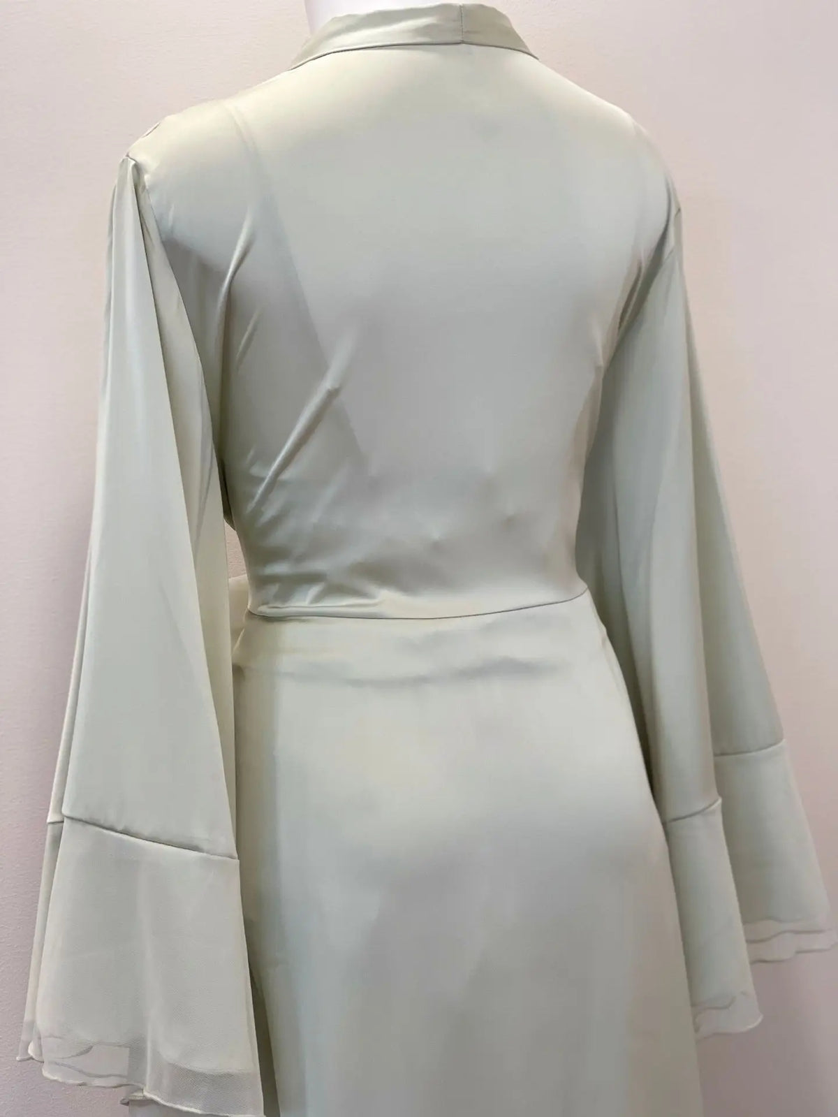 Bridal Kimono Robes Only Beautiful Sexy Pajamas Women's Bathrobe Pure French High Quality Nightgown Lace Mesh Bow Dressing Gowns